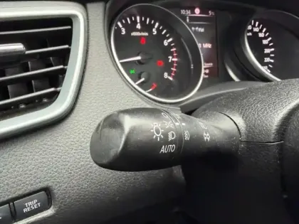 Photo 15 Nissan Qashqai 1.2 DIG-T 115ch N-Connecta Xtronic