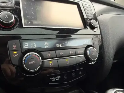 Photo 9 Nissan Qashqai 1.2 DIG-T 115ch N-Connecta Xtronic