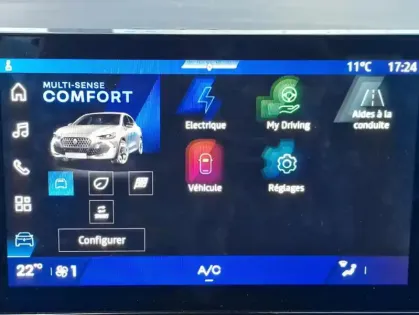 Photo 28 Renault Clio VI techno full hybrid E-Tech 160 ch