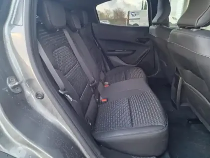 Photo 18 Renault Clio VI techno full hybrid E-Tech 160 ch