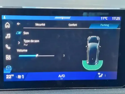 Photo 24 Renault Clio VI techno full hybrid E-Tech 160 ch