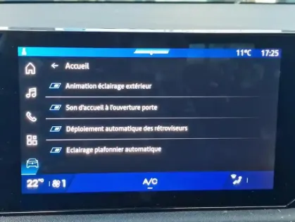 Photo 31 Renault Clio VI techno full hybrid E-Tech 160 ch