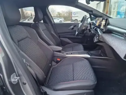 Photo 17 Renault Clio VI techno full hybrid E-Tech 160 ch