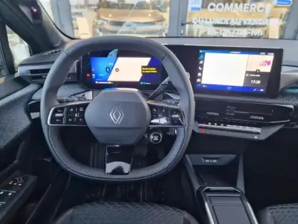 Photo 23 Renault Clio VI techno full hybrid E-Tech 160 ch