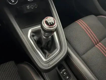 Photo 20 Renault Clio 1.0 TCe 100ch RS Line