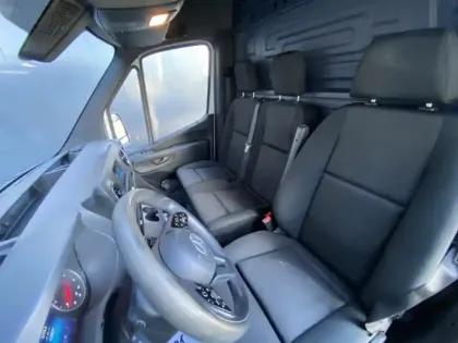 Photo 10 Mercedes Sprinter 317 CDI Fourgon Toit sureleve Standard Pro