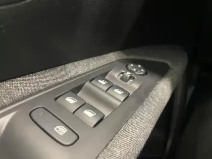 Photo 7 Peugeot 3008  1.2 PureTech 130ch Active Business S&S EAT8  6cv