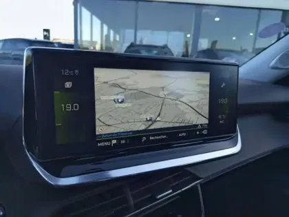 Photo 13 Peugeot 2008  1.2 PureTech 130ch S&S Allure