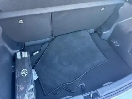 Photo 12 Toyota Yaris  116h Dynamic 5p MY25