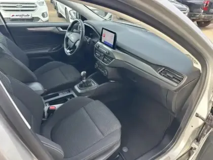 Photo 10 Ford Focus  1.0 EcoBoost 125ch mHEV Titanium X