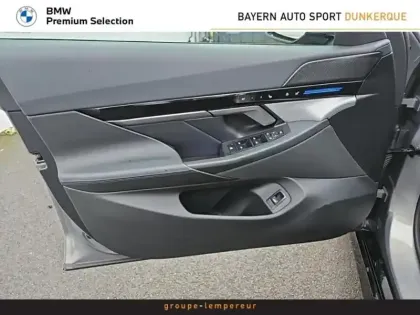 Photo 13 BMW Serie 5 Série 5 Touring 520dA 197ch M Sport