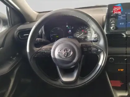 Photo 11 Toyota Yaris  116h Dynamic 5p MY22