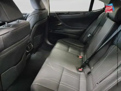 Photo 10 Lexus Es  300h Executive MY21 Touvrant Sieg chauf/ventil/cuir Volant chauf GPS Camera Carplay