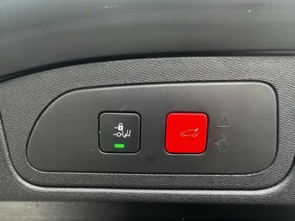 Photo 14 DS Ds 7  Crossback PureTech 225ch Grand Chic Automatique 13cv