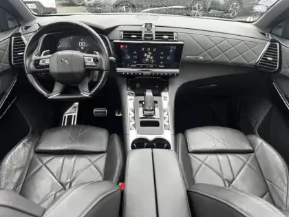 Photo 8 DS Ds 7  Crossback PureTech 225ch Grand Chic Automatique 13cv