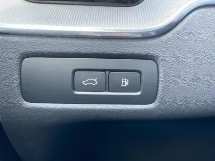 Photo 9 Volvo Xc60  T6 Hybride Rechargeable 253 + 145ch Ultra Style Chrome Geartronic 8 AWD