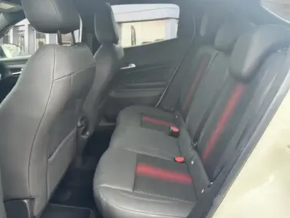 Photo 9 Alfa Romeo Junior  1.2 Ibrida 136ch DCT6