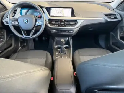 Photo 9 BMW Serie 1 Série 1 118i 136ch Business Design