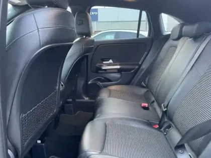 Photo 11 Mercedes GLA  200 163ch Progressive Line 7G-DCT