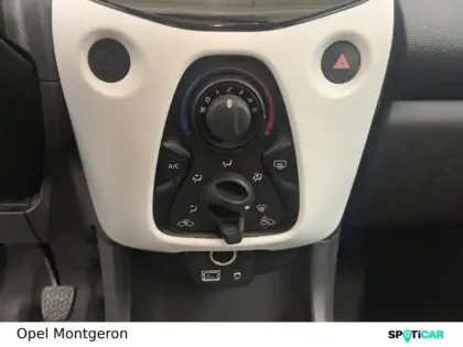 Photo 12 Citroën C1  VTi 72 S&S Feel 5p E6.d-TEMP