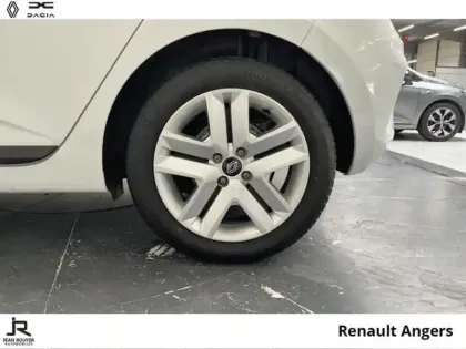 Photo 22 Renault Clio  1.5 Blue dCi 100ch Evolution - 24