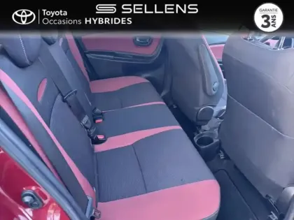 Photo 6 Toyota Yaris  HSD 100h Collection 5p