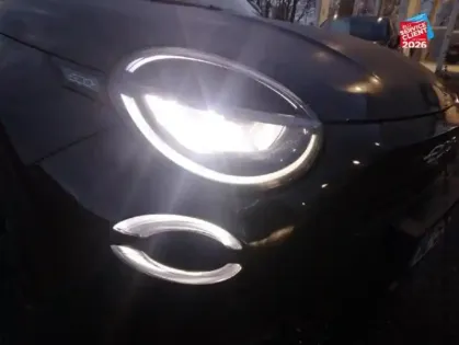 Photo 12 Fiat 600  1.2 Hybrid 100ch La Prima DCT6