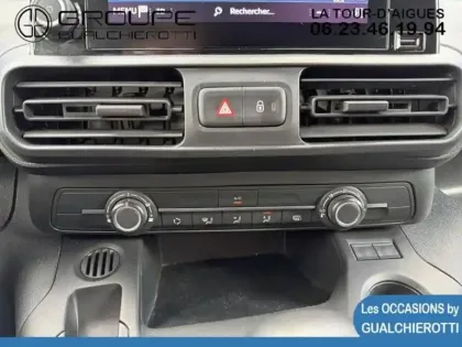 Photo 14 Peugeot Partner  Standard 650kg BlueHDi 100ch S&S Asphalt