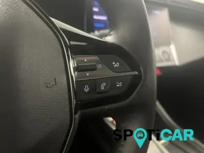 Photo 14 Peugeot 308  PHEV 180ch Active Pack e-EAT8