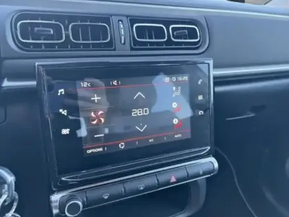 Photo 13 Citroën C3  1.2 PureTech 110ch S&S Saint James EAT6