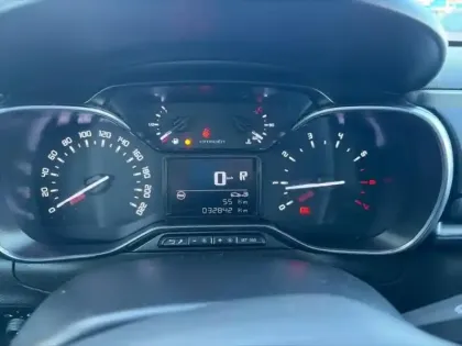 Photo 12 Citroën C3  1.2 PureTech 110ch S&S Saint James EAT6