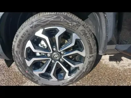 Photo 12 Toyota Yaris  Cross 116h Design MY25