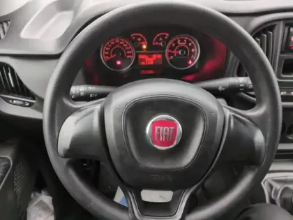 Photo 11 Fiat Doblo  Cargo 1.3 Multijet 95ch Pack USB Clim E6