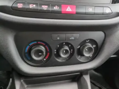 Photo 29 Fiat Doblo  Cargo 1.3 Multijet 95ch Pack USB Clim E6