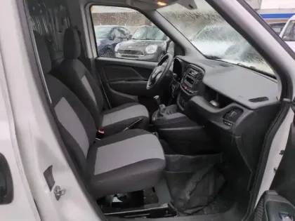 Photo 27 Fiat Doblo  Cargo 1.3 Multijet 95ch Pack USB Clim E6
