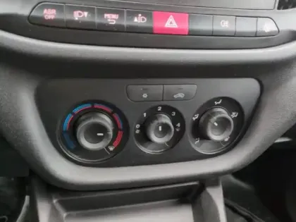 Photo 9 Fiat Doblo  Cargo 1.3 Multijet 95ch Pack USB Clim E6