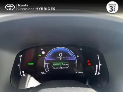 Photo 13 Toyota Aygo  X 116h Graphic