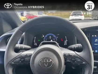 Photo 12 Toyota Aygo  X 116h Graphic