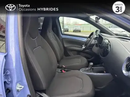 Photo 5 Toyota Aygo  X 116h Graphic