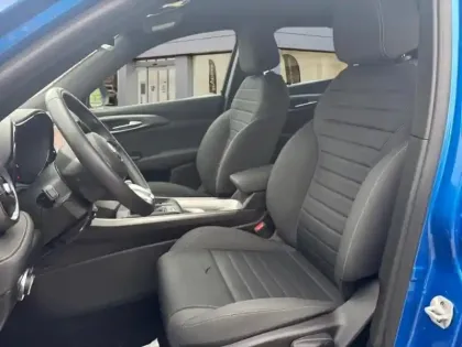 Photo 8 Alfa Romeo Tonale  1.3 PHEV 280ch Sprint AT6 e-Q4