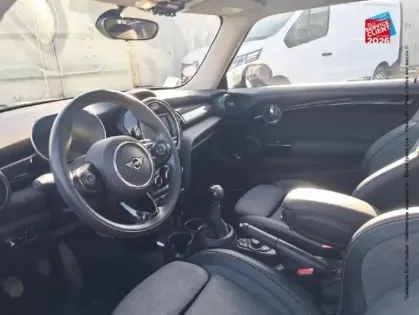 Photo 14 Mini Mini  Cooper 136ch Edition Greenwich 115g Touvrant GPS Radar AR Carplay