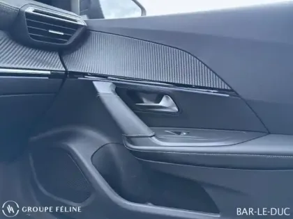 Photo 11 Peugeot 2008  1.2 Hybrid 145ch GT e-DCS6