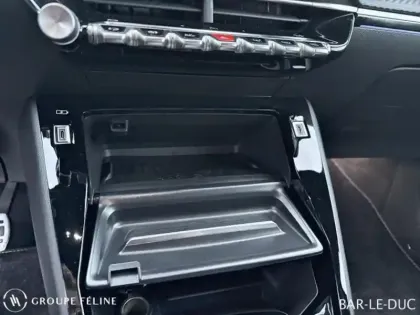 Photo 13 Peugeot 2008  1.2 Hybrid 145ch GT e-DCS6