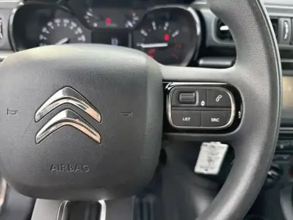 Photo 14 Citroën C3  1.2 PureTech 83ch S&S Feel 122-123g