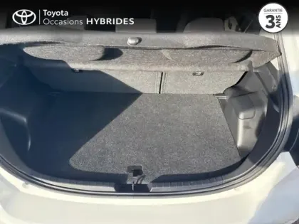 Photo 19 Toyota Yaris  100h France Business 5p RC18