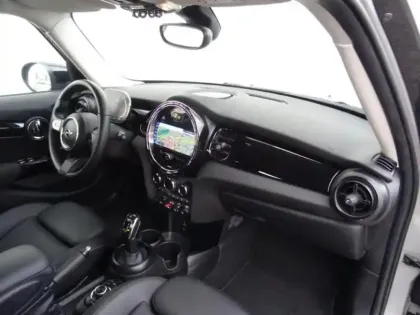 Photo 5 Mini Mini  5 Portes Cooper 136ch Edition Premium BVA7