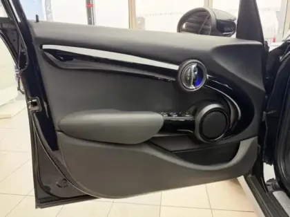 Photo 10 Mini Mini  5 Portes Cooper 136ch  Edition Greenwich