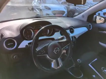 Photo 11 Opel Adam  Rocks 1.4 Twinport 87ch yourself White&Black Start/Stop