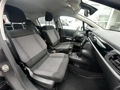 Photo 10 Citroën C3  1.2 PureTech 83ch S&S YOU!