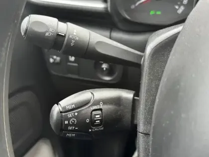 Photo 13 Citroën C3  1.2 PureTech 83ch S&S YOU!